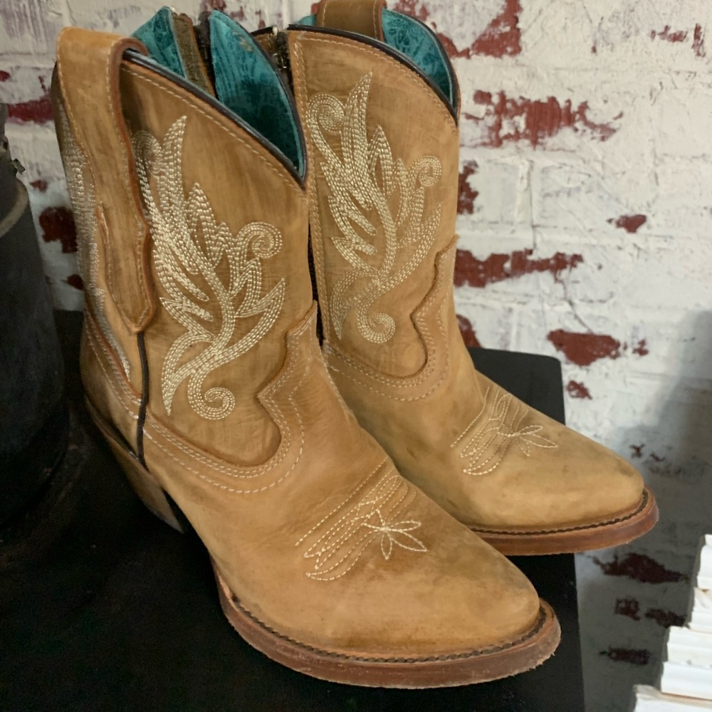 Corral boots 5